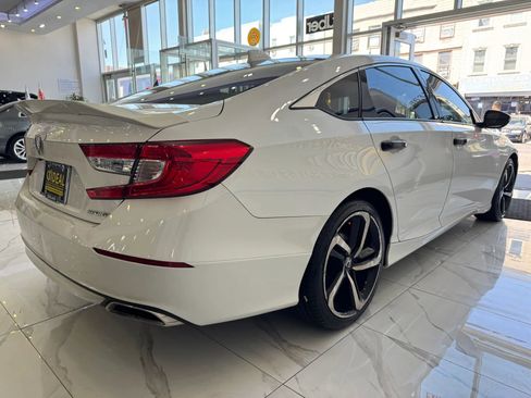 Used 2019 Honda Accord Sport image 7