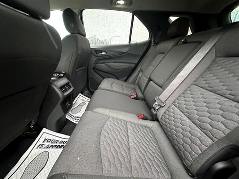 Used 2021 Chevrolet Equinox LT image 38