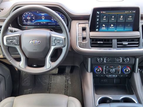 Used 2023 Chevrolet Tahoe Z71 w/ Luxury Package image 30