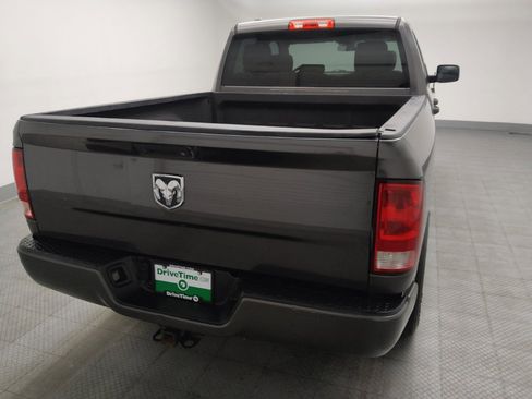 Used 2017 RAM 1500 Express RWD image 7