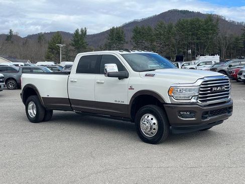 Used 2024 RAM 3500 Limited w/ Towing Technology Group image 1