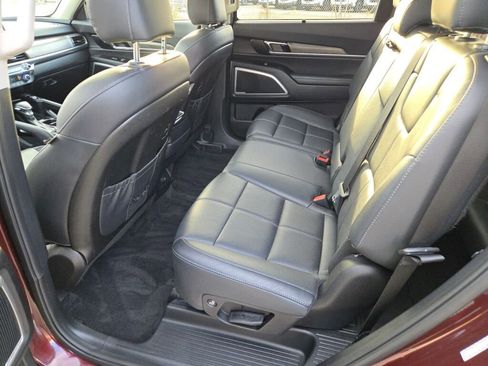 Used 2020 Kia Telluride EX image 18