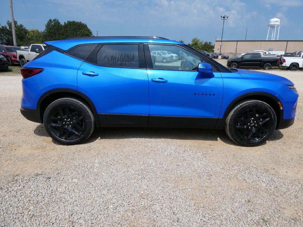 New 2026 Chevrolet Blazer LT AWD/4WD image 3