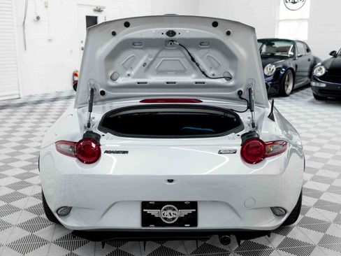 Used 2019 MAZDA MX-5 Miata Grand Touring w/ GT-S Package RWD image 85