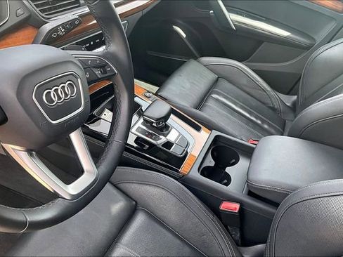 Used 2023 Audi Q5 2.0T Premium Plus w/ Premium Plus Package AWD/4WD image 14