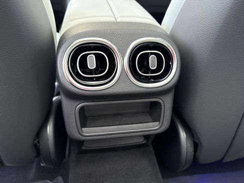 New 2026 Mercedes-Benz GLC 300 image 15