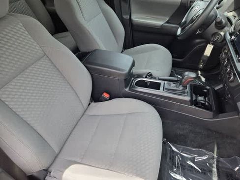 Used 2023 Toyota Tacoma SR AWD/4WD image 14