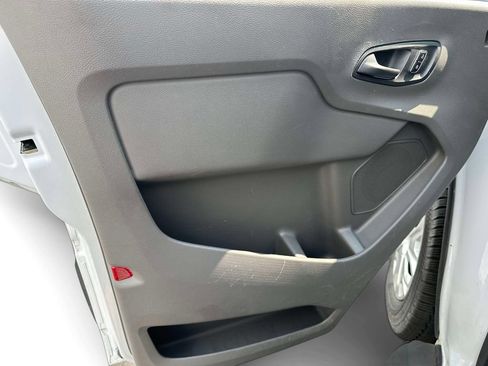 Used 2025 Ford Transit 250 Low Roof w/ Exterior Upgrade Package RWD image 9