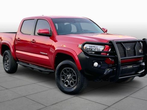 Used 2018 Toyota Tacoma SR5 image 2