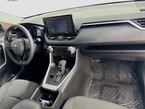 Certified 2022 Toyota RAV4 XLE image 27