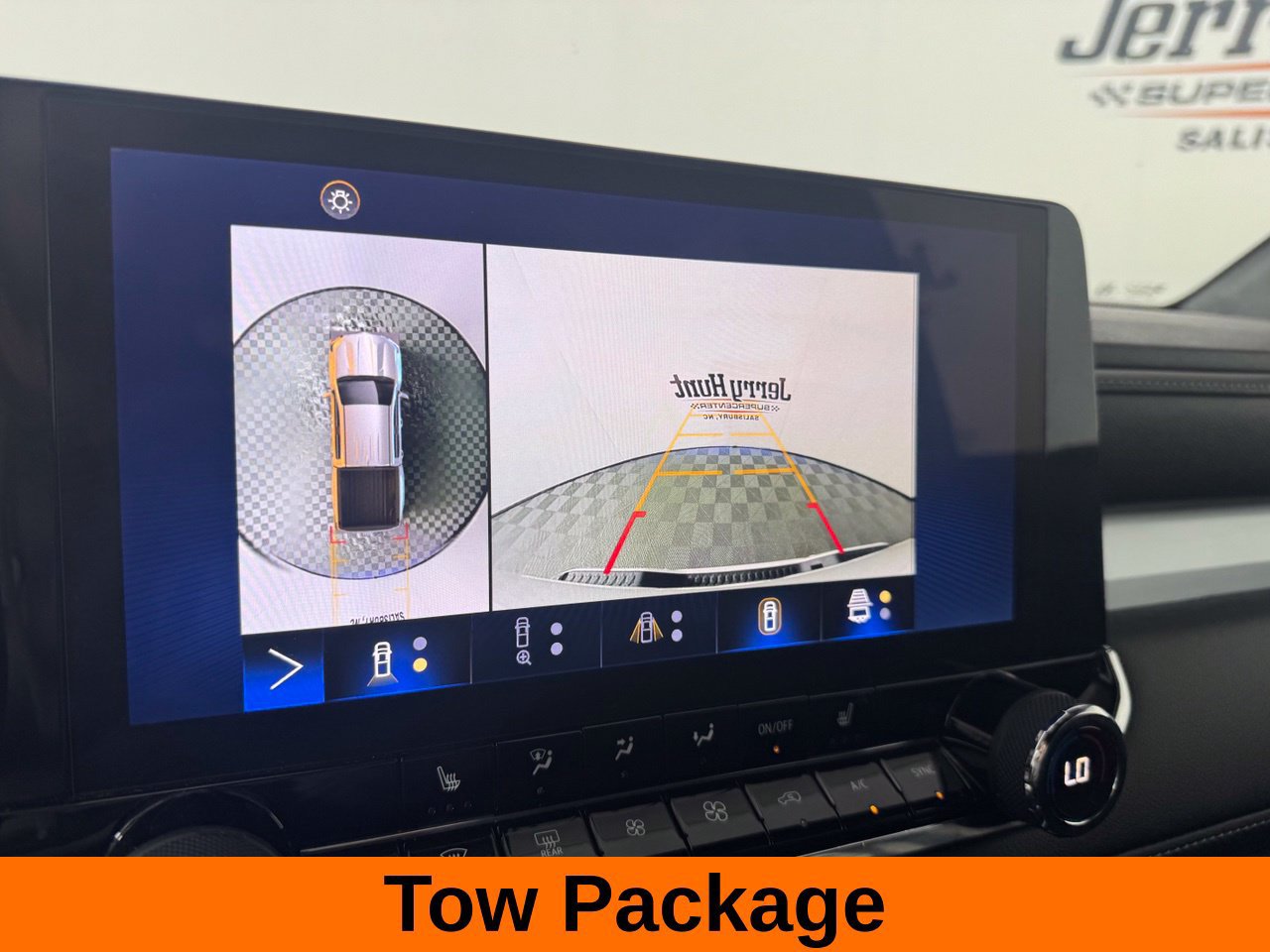 Used 2023 Chevrolet Colorado LT w/ LT Convenience Package II AWD/4WD image 3