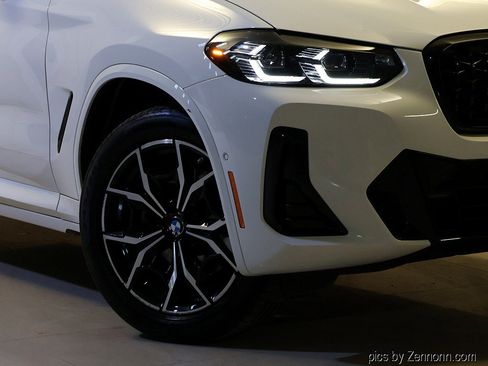 Certified 2023 BMW X4 xDrive30i w/ M Sport Package AWD/4WD image 3