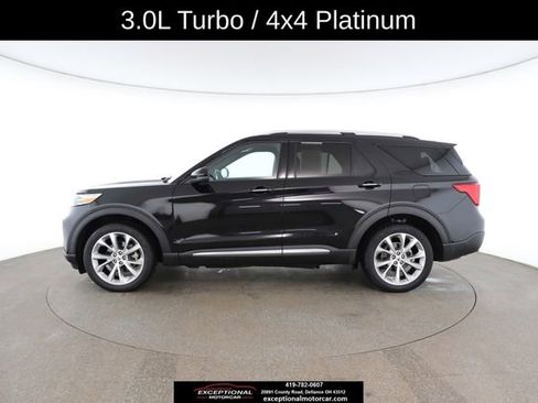 Used 2022 Ford Explorer Platinum w/ Equipment Group 601A image 7