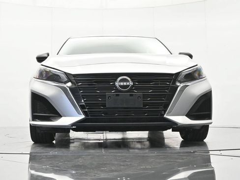 Certified 2024 Nissan Altima 2.5 SV FWD image 37