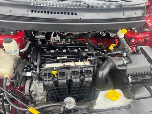 Used 2020 Dodge Journey SE w/ SE Popular Equipment Group image 9