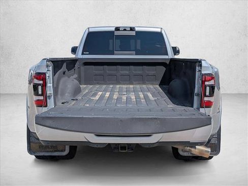 Used 2022 RAM 3500 Laramie AWD/4WD image 7