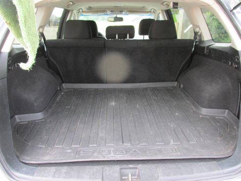 Used 2014 Subaru Outback 2.5i Premium w/ Moonroof Package image 25