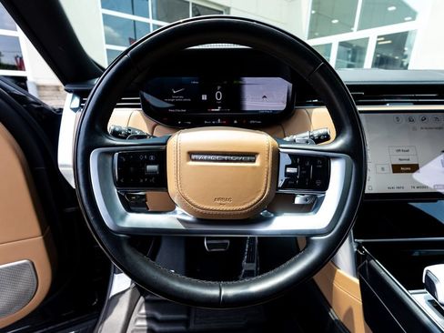 Used 2024 Land Rover Range Rover Long Wheelbase Autobiography AWD/4WD image 23