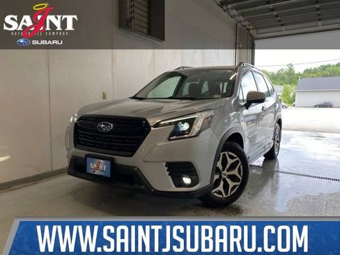 Used 2024 Subaru Forester Premium AWD/4WD image 1