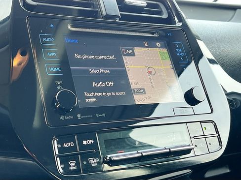 Used 2019 Toyota Prius Prime Plus image 15