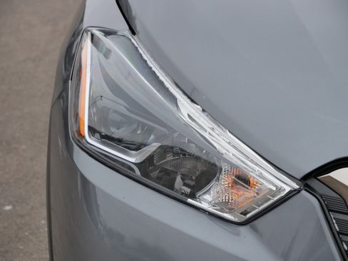 Used 2019 Nissan Kicks SR w/ SR Premium Package image 16