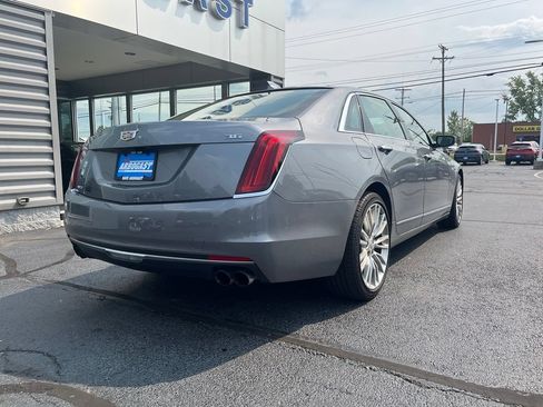 Used 2018 Cadillac CT6 Luxury w/ Active Chassis Package AWD/4WD image 9