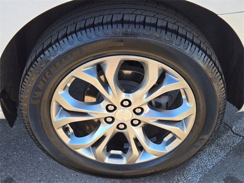 Used 2021 Buick Enclave Avenir w/ Avenir Technology Package image 11