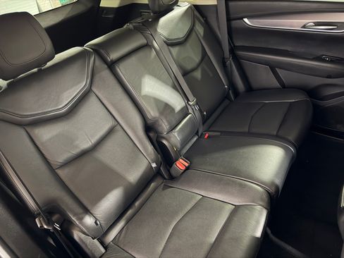 Used 2018 Cadillac XT5 Luxury w/ Driver Awareness Package FWD image 42