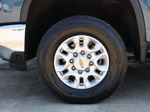 Certified 2024 Chevrolet Silverado 3500 LTZ w/ LTZ Premium Package image 10