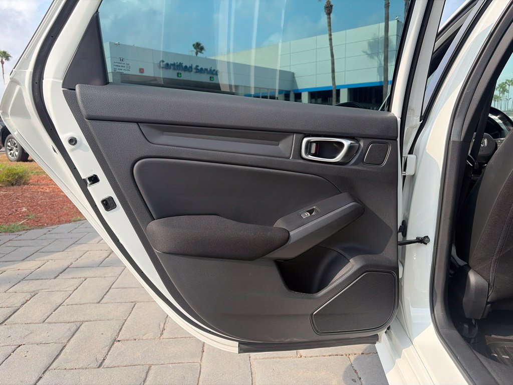 Used 2025 Honda Civic Sport image 14