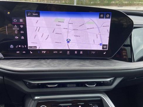 Used 2025 Audi Q5 Premium w/ Convenience Package AWD/4WD image 24