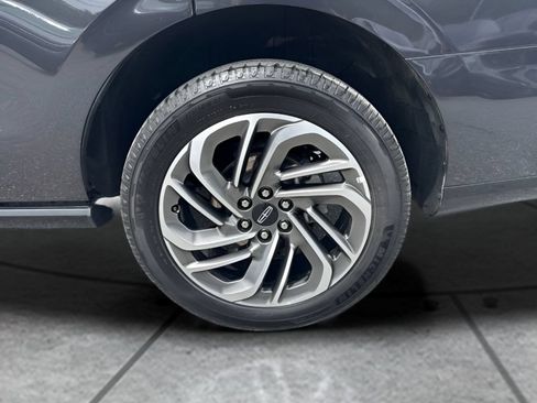 Used 2025 Lincoln Navigator Reserve AWD/4WD image 18