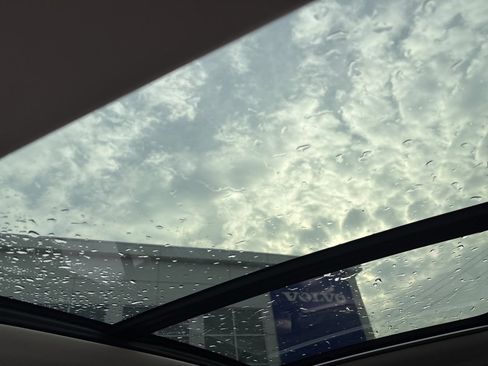 Certified 2023 Volvo XC90 B6 Core w/ Climate Package image 26