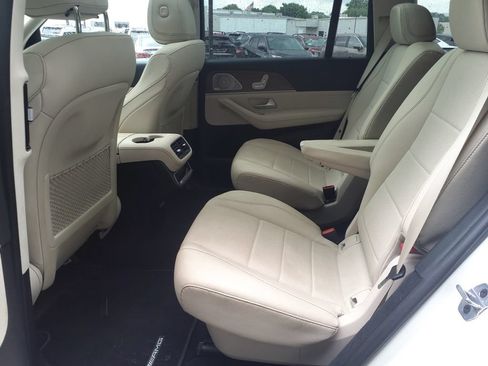 Used 2023 Mercedes-Benz GLS 450 4MATIC image 21
