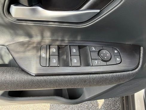 New 2025 Nissan Kicks SV w/ SV Premium Package image 11