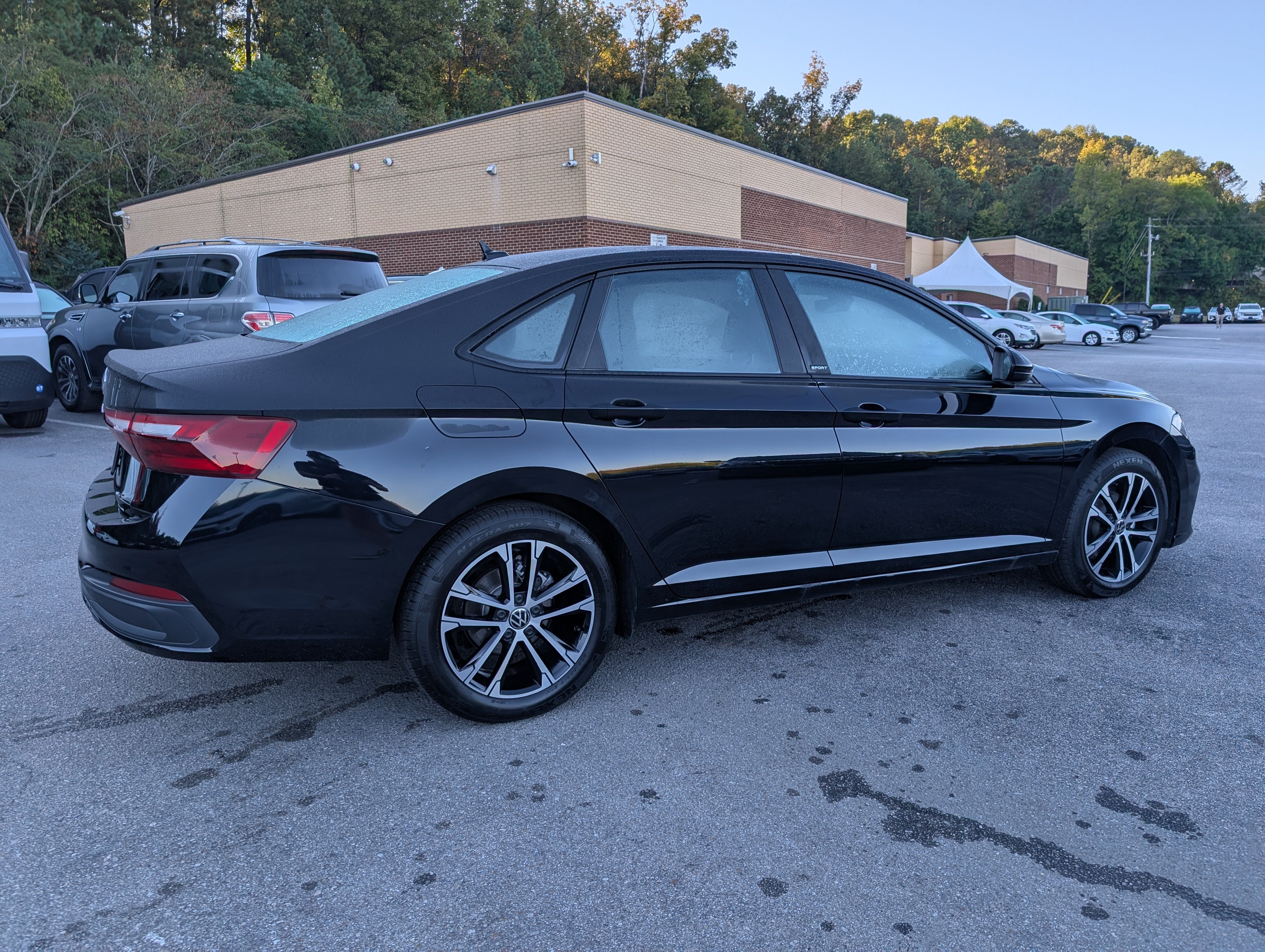 Used 2026 Volkswagen Jetta Sport FWD image 9