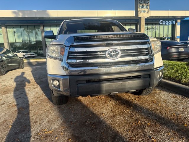 Used 2016 Toyota Tundra SR5 w/ SR5 Upgrade Package AWD/4WD image 16
