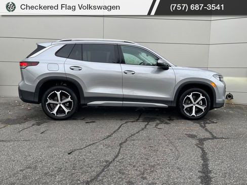 New 2026 Volkswagen Tiguan SE image 5