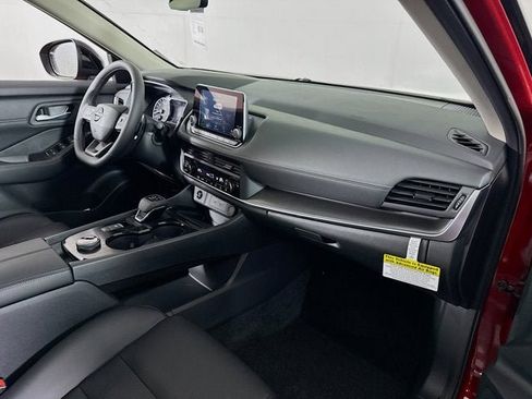 New 2026 Nissan Rogue Dark Armor AWD/4WD image 25