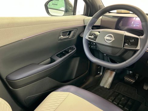 New 2026 Nissan Leaf Platinum+ w/ Illuminated Package FWD image 11