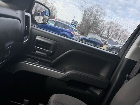 Used 2017 Chevrolet Silverado 1500 LT w/ Redline Edition image 19