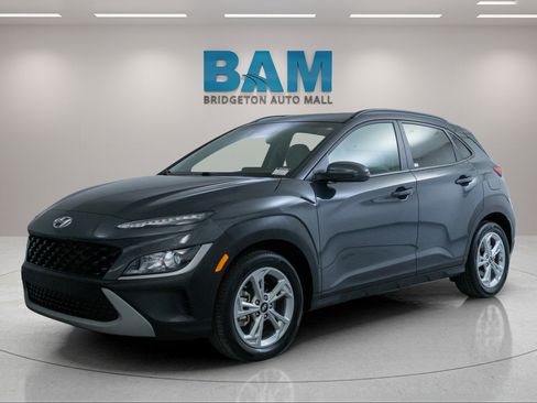 Used 2023 Hyundai Kona SEL w/ Cargo Package AWD/4WD image 3