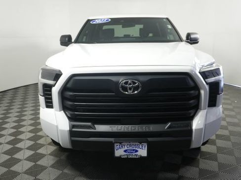 Used 2025 Toyota Tundra SR5 w/ SR5 Premium Package AWD/4WD image 8