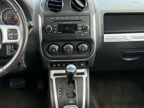 Used 2017 Jeep Compass High Altitude FWD image 14