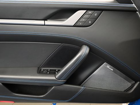 Certified 2022 Porsche 911 Targa 4S AWD/4WD image 14