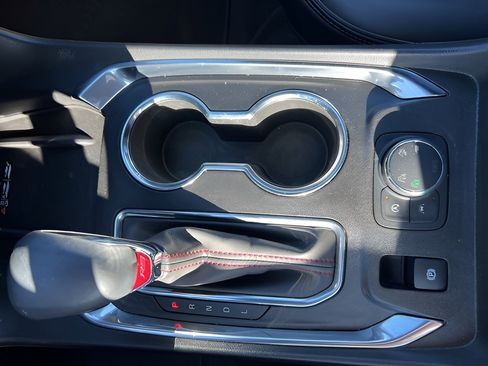 Used 2023 Chevrolet Traverse RS image 15