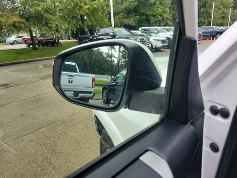 Used 2018 Toyota 4Runner SR5 RWD image 14