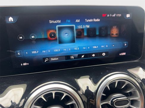 Used 2022 Mercedes-Benz GLA 35 AMG 4MATIC image 60