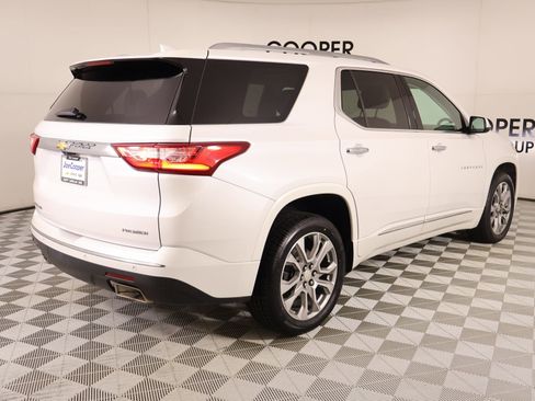 Used 2021 Chevrolet Traverse Premier w/ LPO, Floor Liner Package AWD/4WD image 24