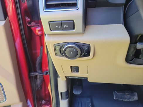 Used 2020 Ford F250 Lariat w/ Lariat Value Package AWD/4WD image 21